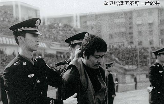 2001年陕西头号黑社会团伙覆灭，主犯被捕后，警局每天有求情电话